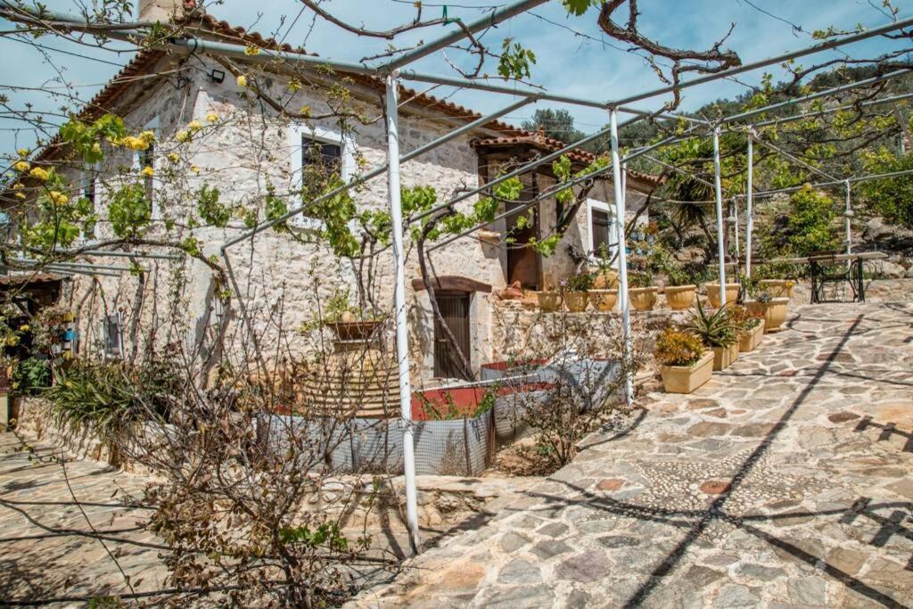 Вілла Pontinos Old House Мілої Екстер'єр фото